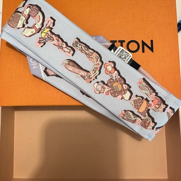 Louis Vuitton LV and me BB Bandeau Twilly - Picture 3 of 3